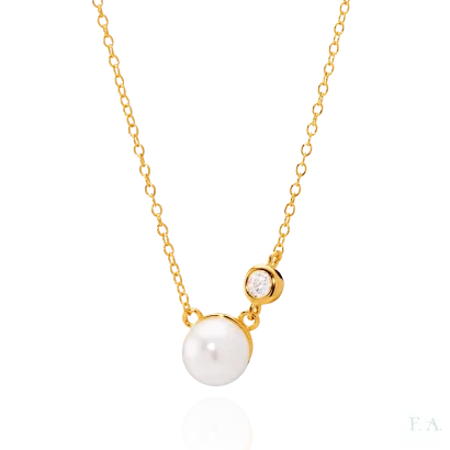 Ourivesaria Moreira - Relógios e Joias - Colar Dourado com Zircónias e Pérola 1CM-0322104460D Colar Dourado com Zircónias e Pérola 1CM-0322104460D