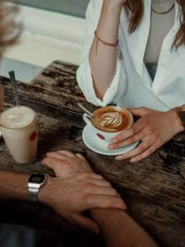 Relógio CASIO Vintage Iconic Connect ABL-100WEG-9AEF