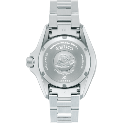 Relógio Seiko Prospex Diver PADI SRPL53K1, uma Edição Especial onde o mostrador com um gradiente em Verde-Esmeralda reflete a luz e a superfície ondulante do mar